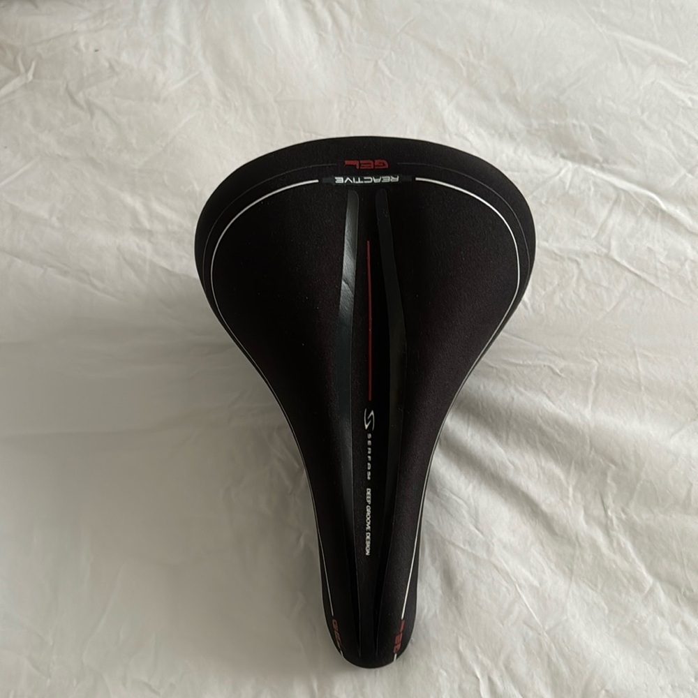 This is a brand new bicycle GEL seat.
